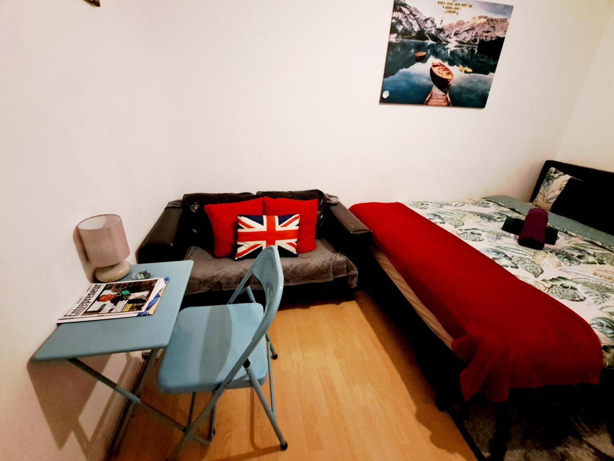 Merciful King Room, In Zone 2-3 London Szoba fotó